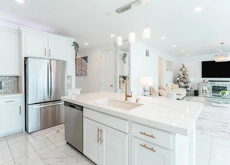 431 W Palomino Way — Photo 2