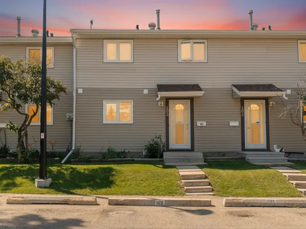 102 Spruce Gln, Spruce Grove, AB T7X 2J6