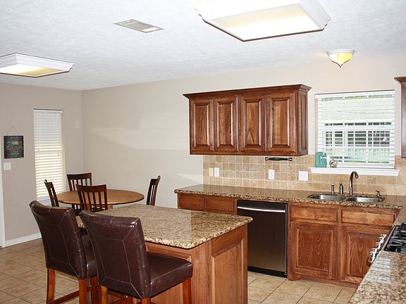 5th image of 2304 Avenue C