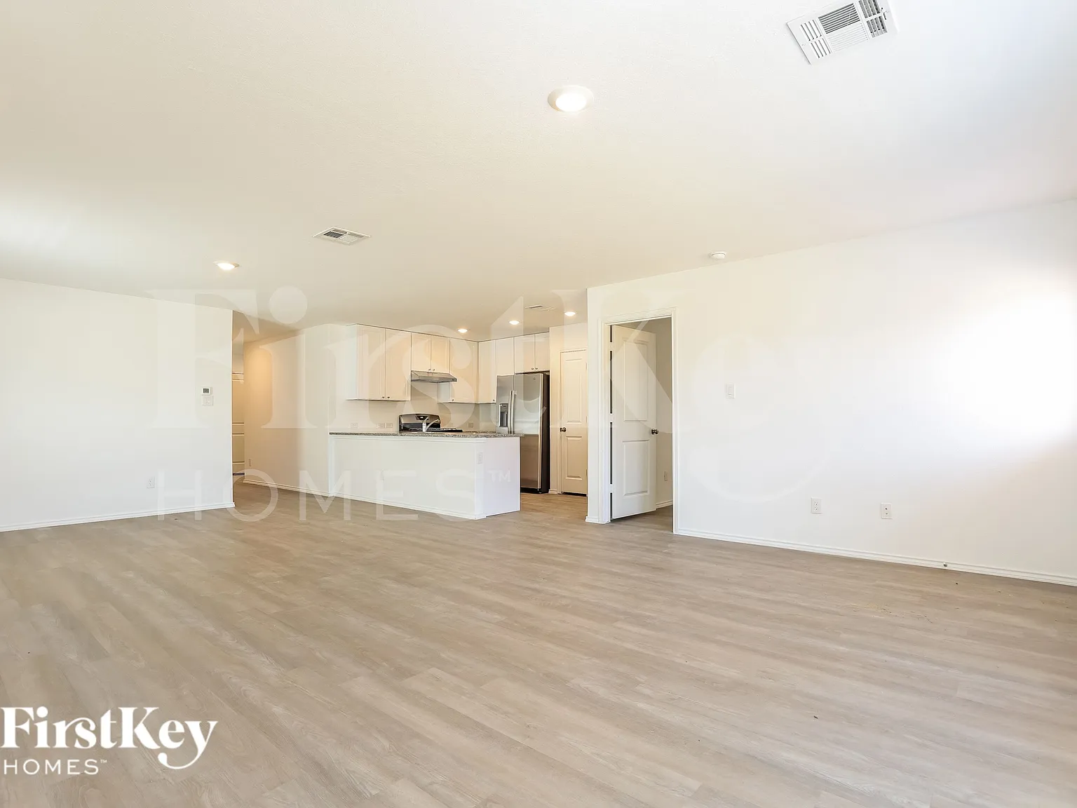 4 bed, 2.0 bath, 1667 sqft, $1,705 — Photo 4