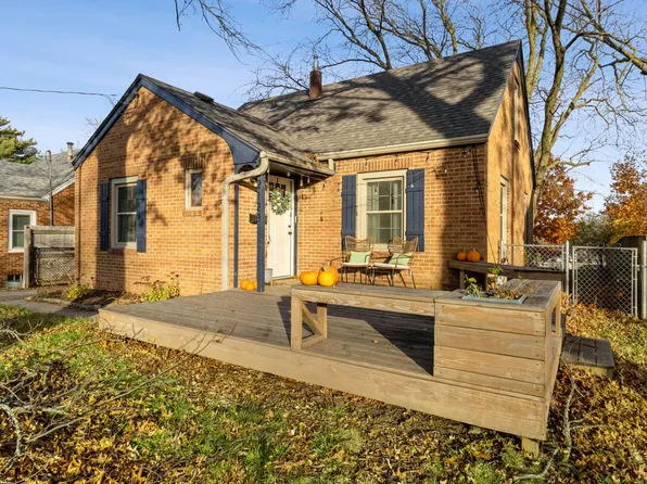 2123 32nd St, Des Moines, IA 50310