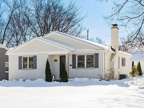 2nd image of 1489 Westminster Dr