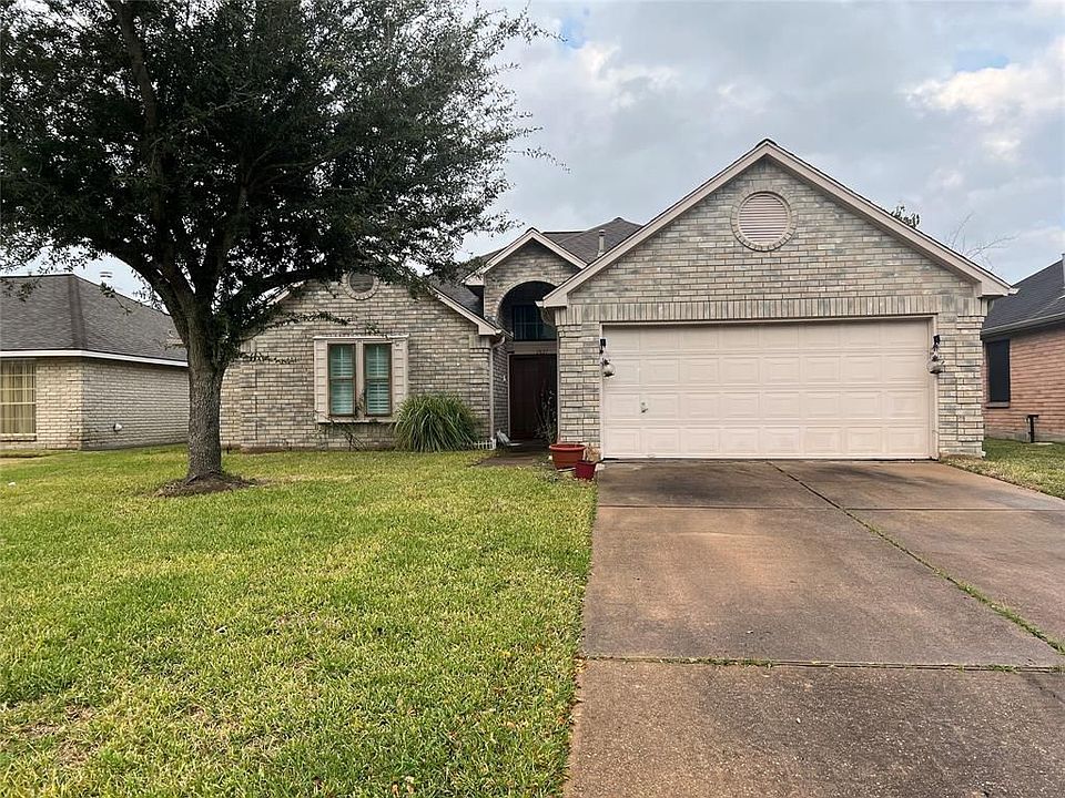 1st image of 2827 N Peach Hollow Cir