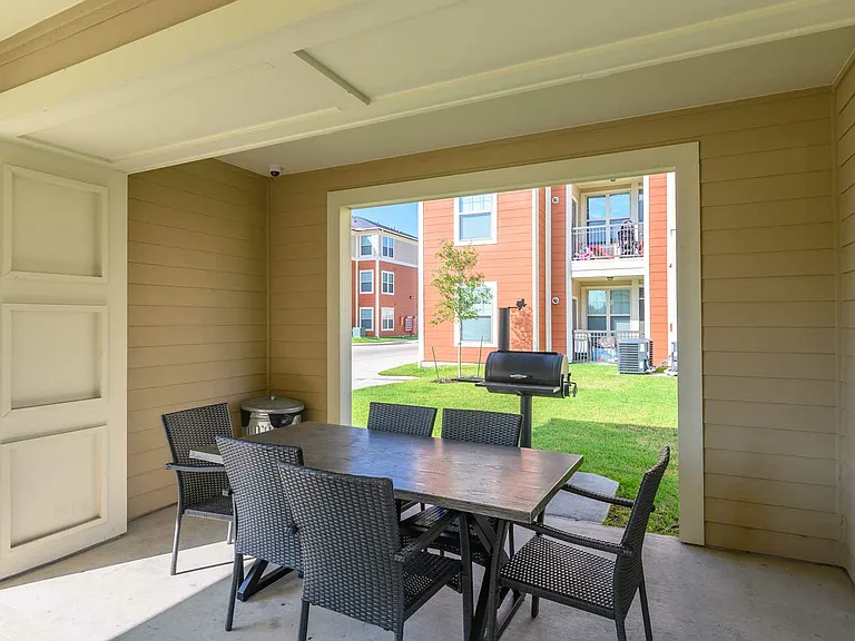 Smart Living at Garden Oaks — Photo 15