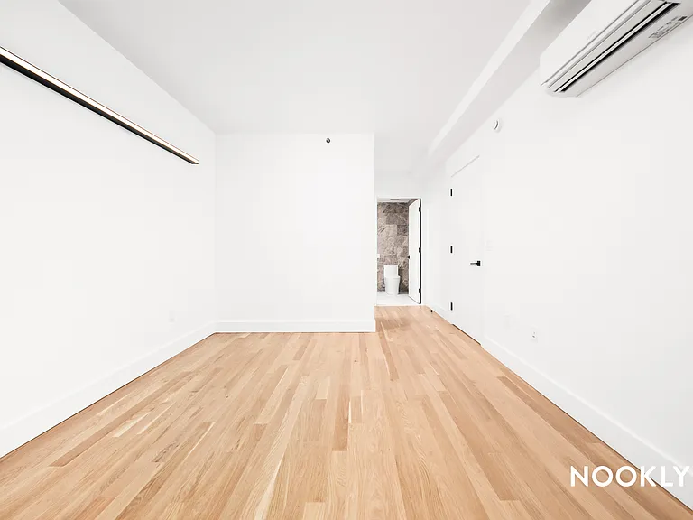 45 Lenox Rd #4D — Photo 8