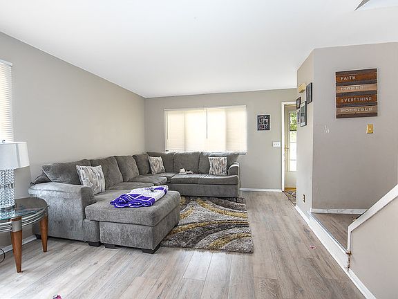 4th image of 3616 Spring St #3616