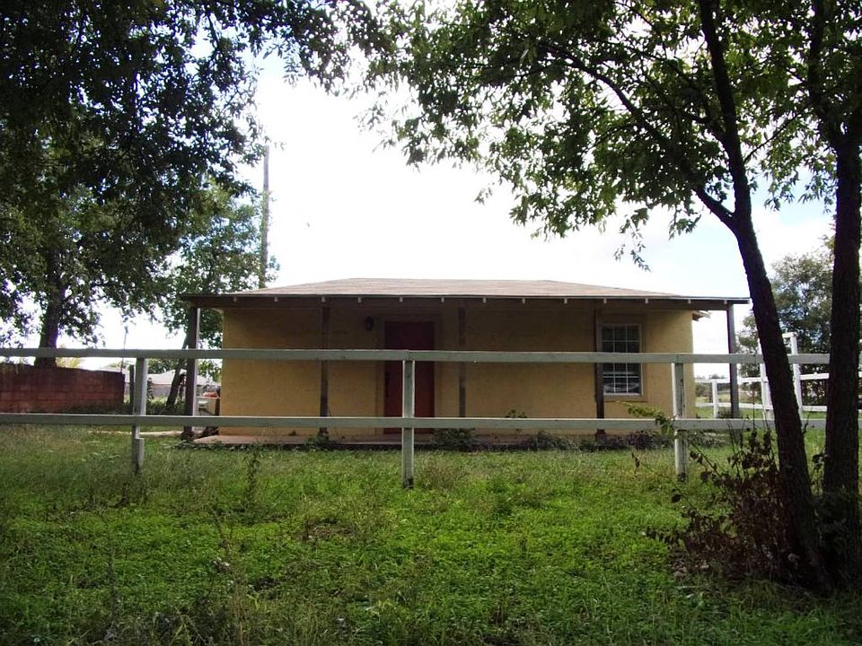 1st image of 1904 Parker Dr