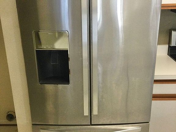 5th image of 305 Wimbledon Chase APT B