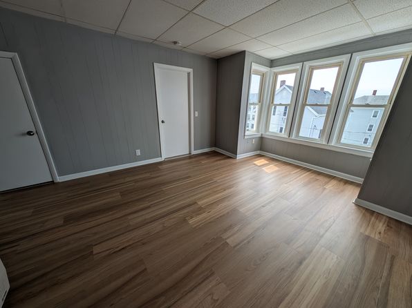 896 Cherry St APT 3