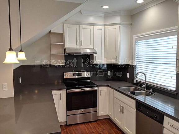 4th image of 21709 Meekland Ave