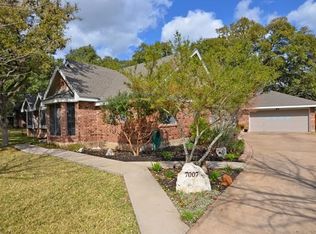 7007 Fence Line Dr, Austin, TX 78749