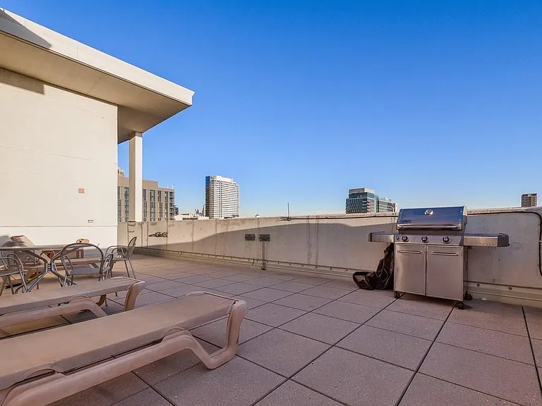 901 W Madison St #912 — Photo 26
