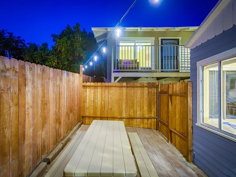 2489 J St — Photo 34