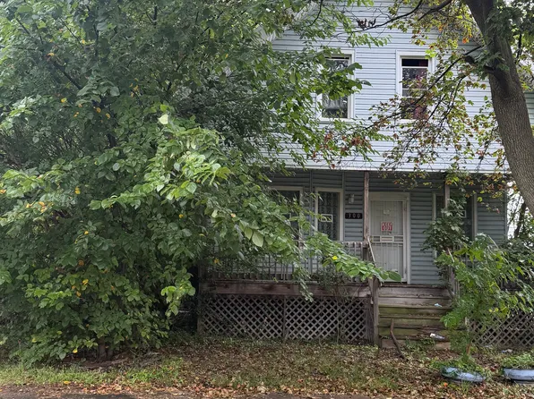 300 Richton St, Highland Park, MI 48203