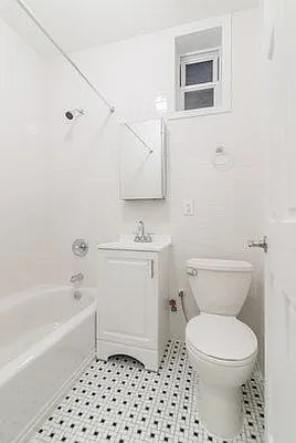 Rented by Bond New York | media 4