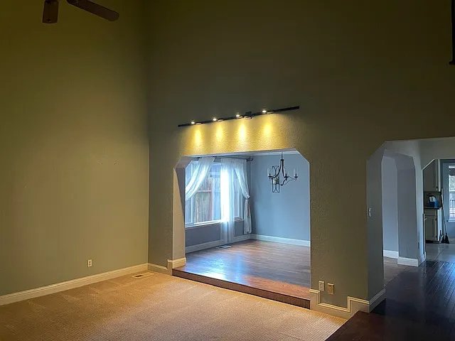 3712 Drakeshire Dr — Photo 2