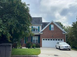 135 Cross Gate Ct, Winston Salem, NC 27106