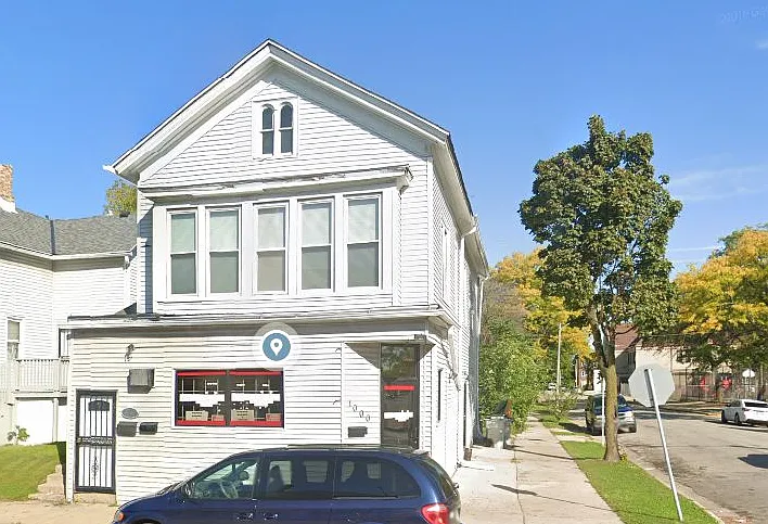 1000-1002 W North Ave #3
