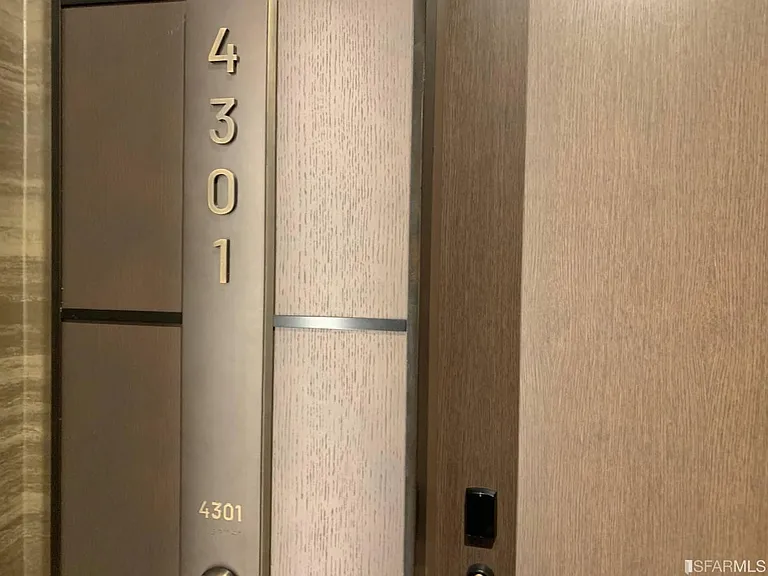 488 Folsom St #4301 — Photo 1