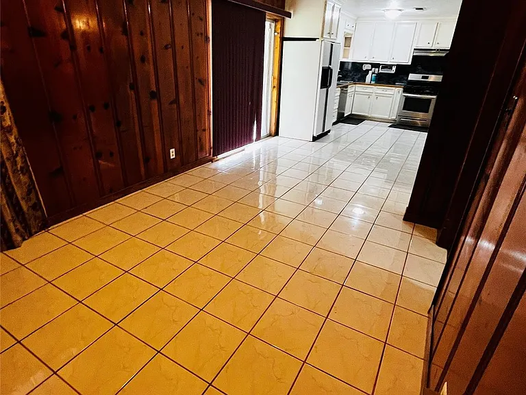 13421 Utica St — Photo 20