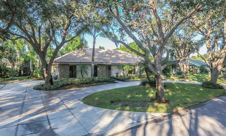 1st image of 18265 SE Heritage Dr