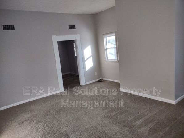 148 High St