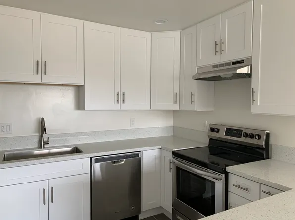 1431 Manhattan Beach Blvd #E1, Manhattan Beach, CA 90266