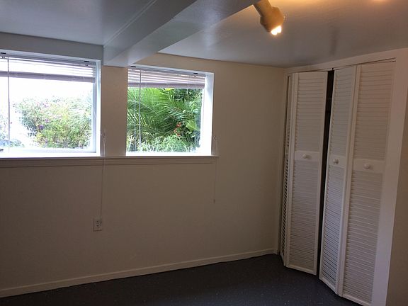 4th image of 1423 Rhode Island St