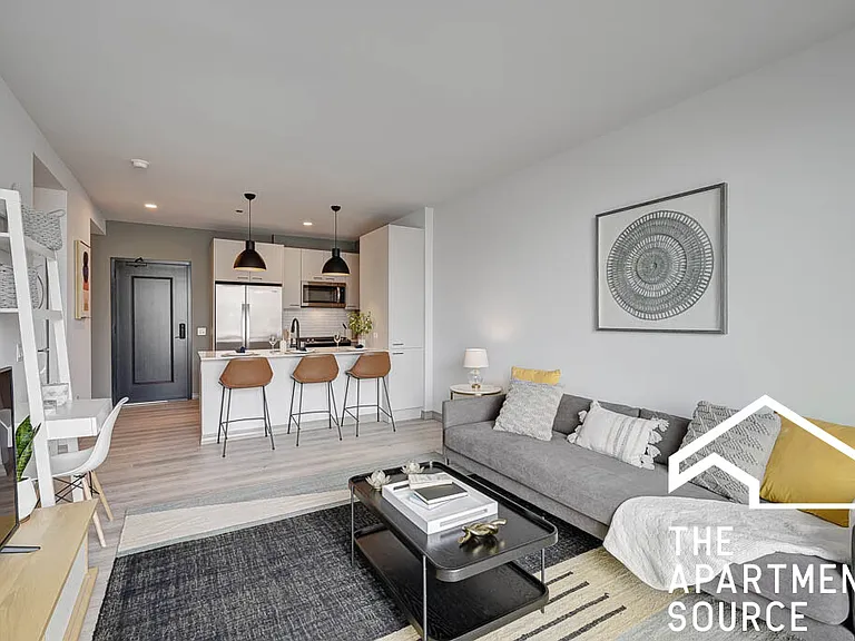 2155 N Elston Ave #1 — Photo 4