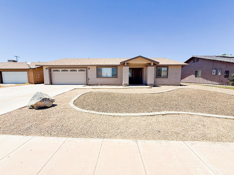 1st image of 3016 W 24th Pl