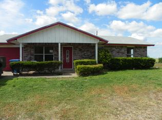 529 E Azul St, Taft, TX 78390