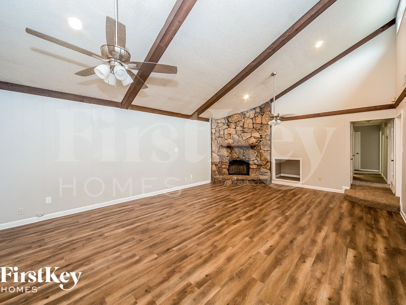 3 bed, 2.0 bath, 2074 sqft, $1,335 — Photo 2