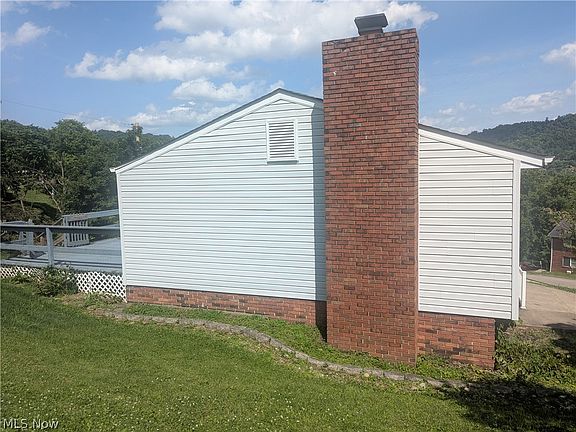 5th image of 3 Franklin Dr