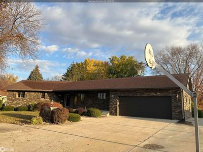 1107 3rd Ave SW, Humboldt, IA, 50548