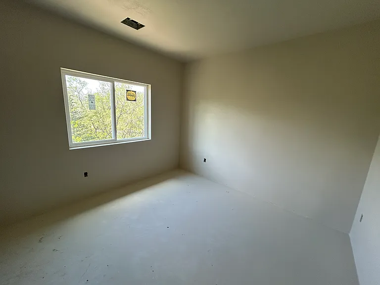 6950 Hickman Rd #303A — Photo 10