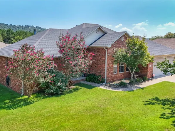 86 Sunfish Ave, Russellville, AR 72802