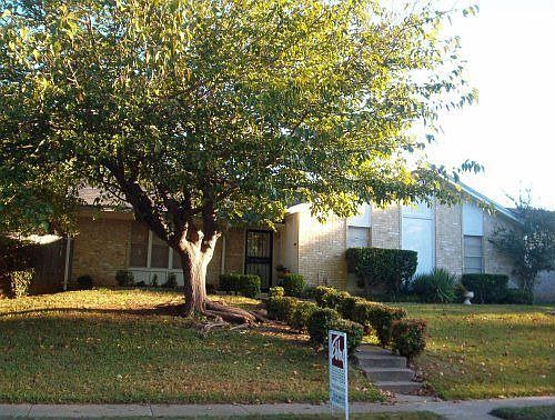 1st image of 511 Meadowglen Dr