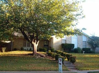 511 Meadowglen Dr, Duncanville, TX 75137