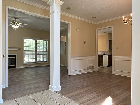 2nd image of 3637 Winthrop Dr