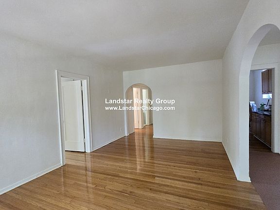2nd image of 6238 N Magnolia Ave #2F