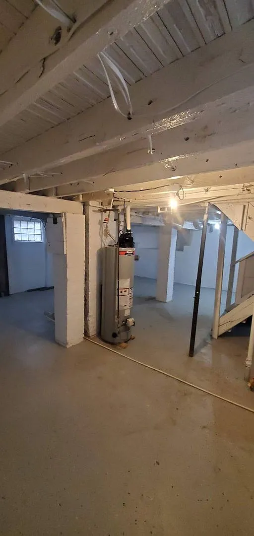 Charming 3-Bedroom Property in Prime Location — Photo 3