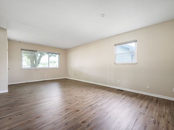 5th image of 4107 Weaver Ave