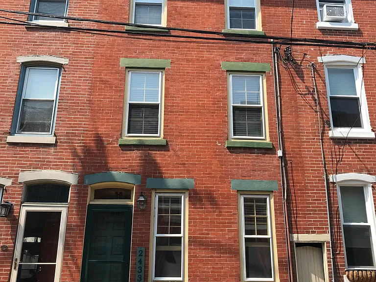 2433 Perot St — Photo 1