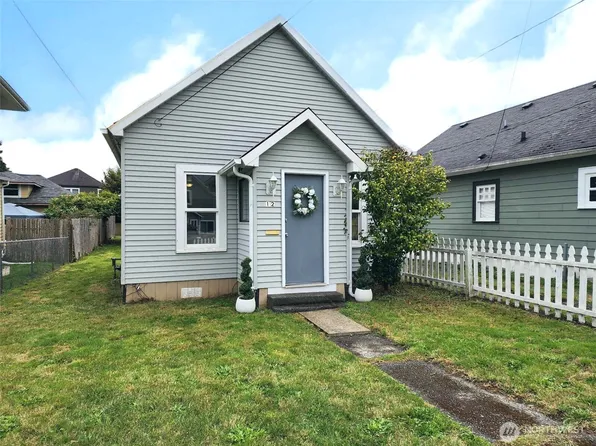 412 Karr Avenue, Hoquiam, WA 98550