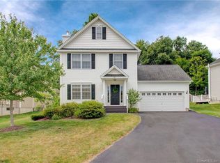 32 Mathieu Ln, East Hampton, CT 06424