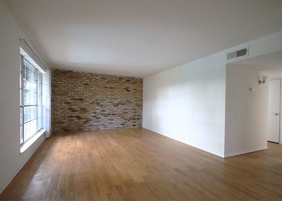 1st image of 525 Heights Blvd APT 17