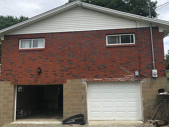 2nd image of 29 Hickory Dr