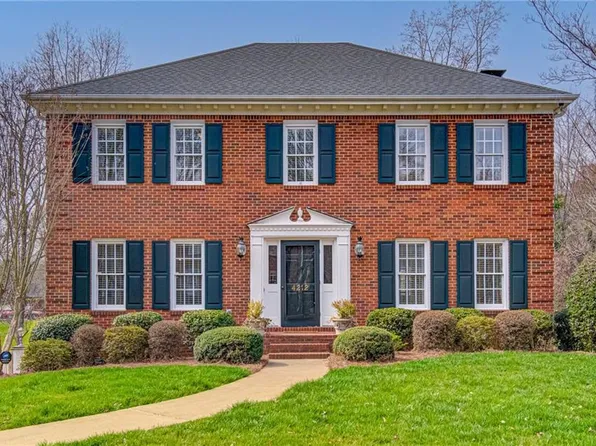 4212 Thorn Ridge Rd, Winston Salem, NC 27106