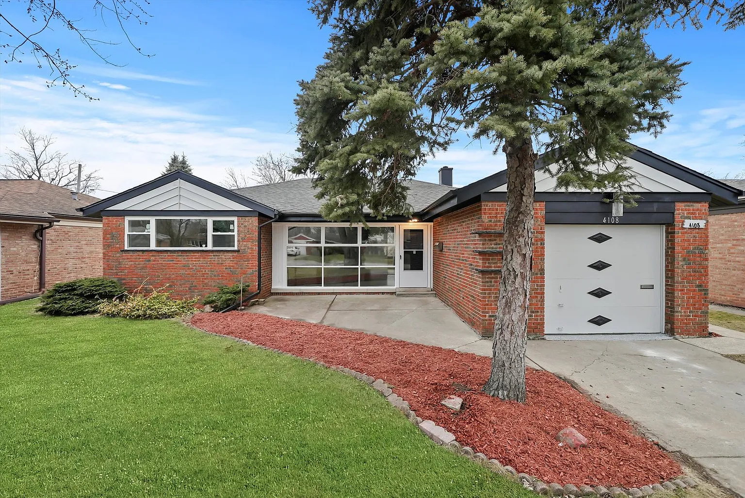 4108 Arnold Pl photo 1