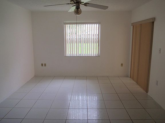 5th image of 14261 SW 25th Ter